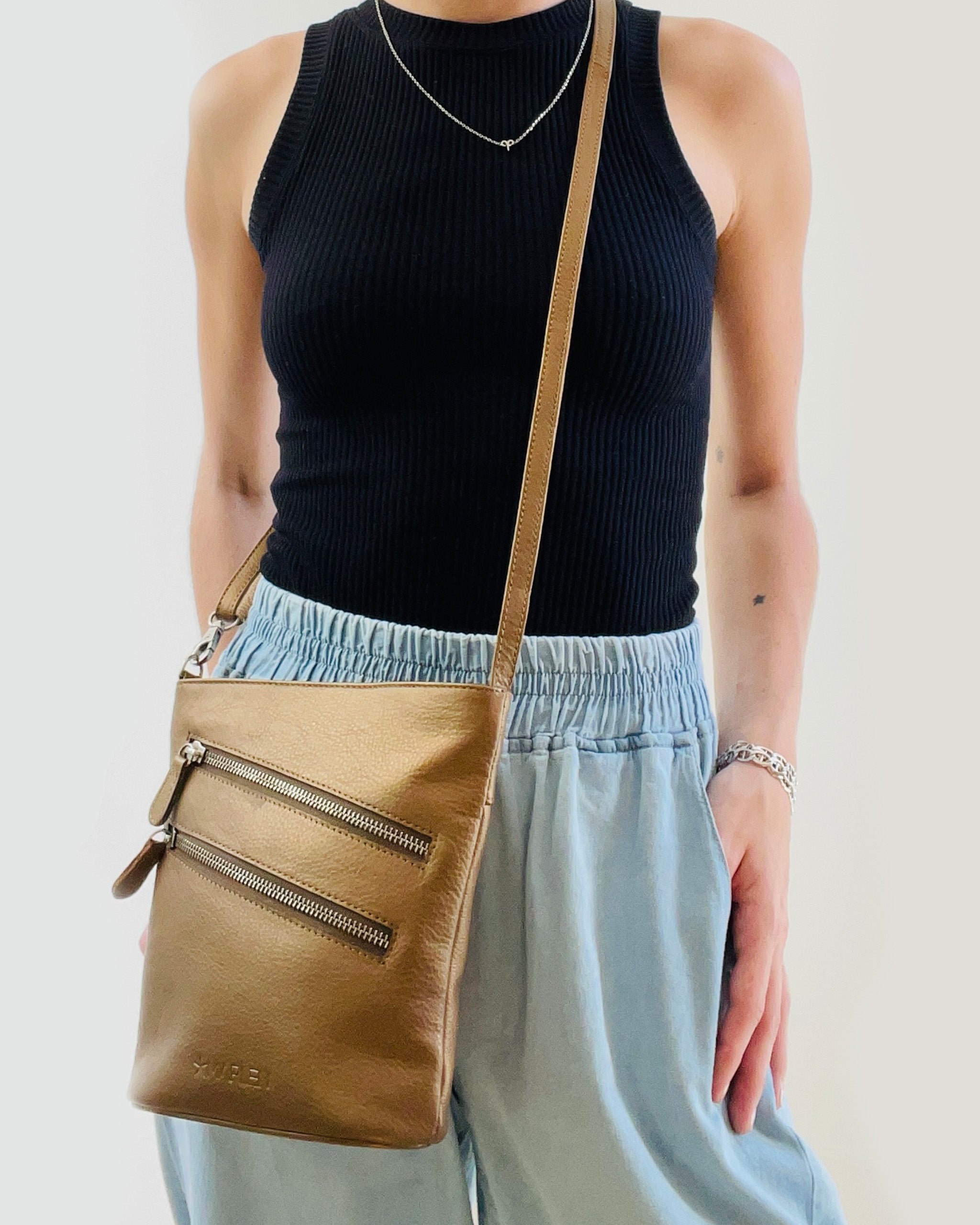 【MUCENT】MORIN L LOGO COMPACT SHOULDER BAG★25SS★ 15291227-1775147582408928.jpg